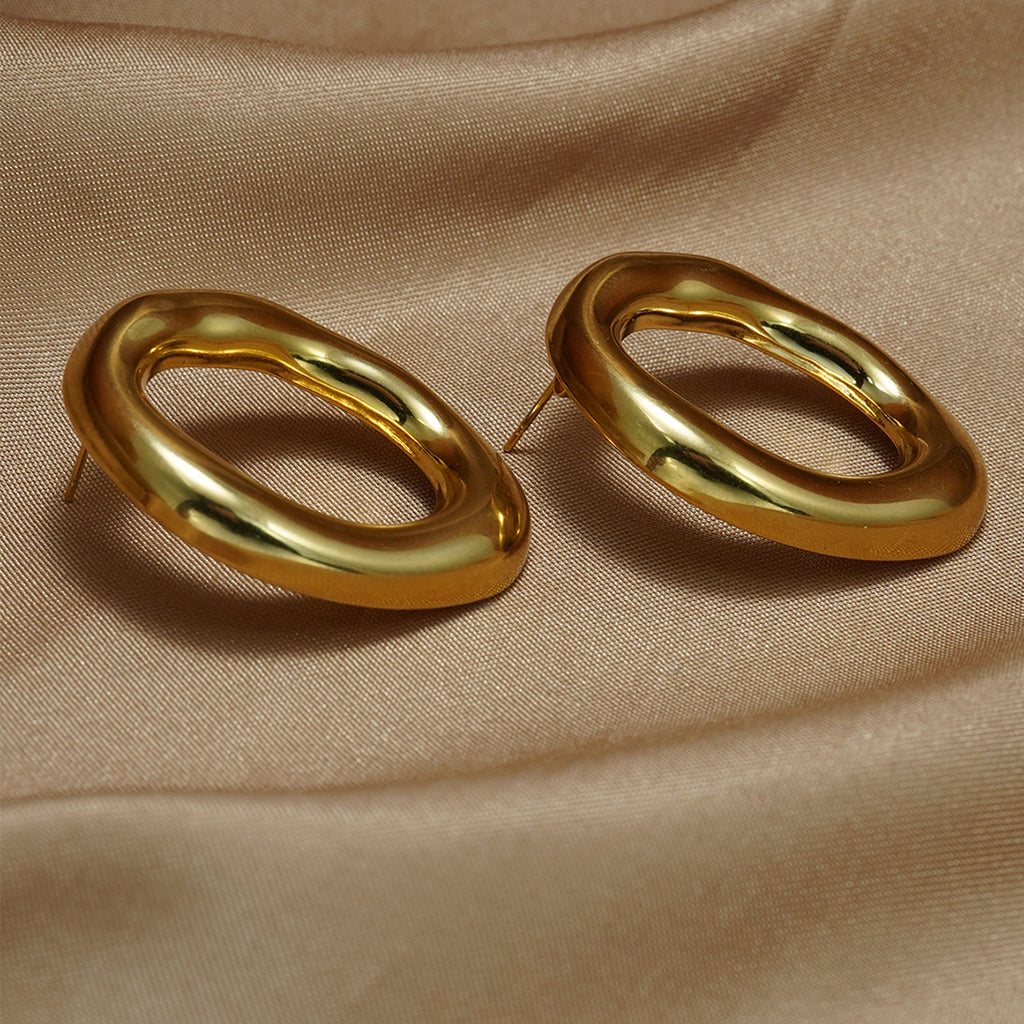 Lxalry 18K Gold Plated Stainless Steel Oval Pendant Jewelry Set For Women - Minimalist Elegant Necklace & Earrings, Hypoallergenic, Waterproof, Tarnish-Free, Ideal Gift For Birthday, Wedding, Daily We