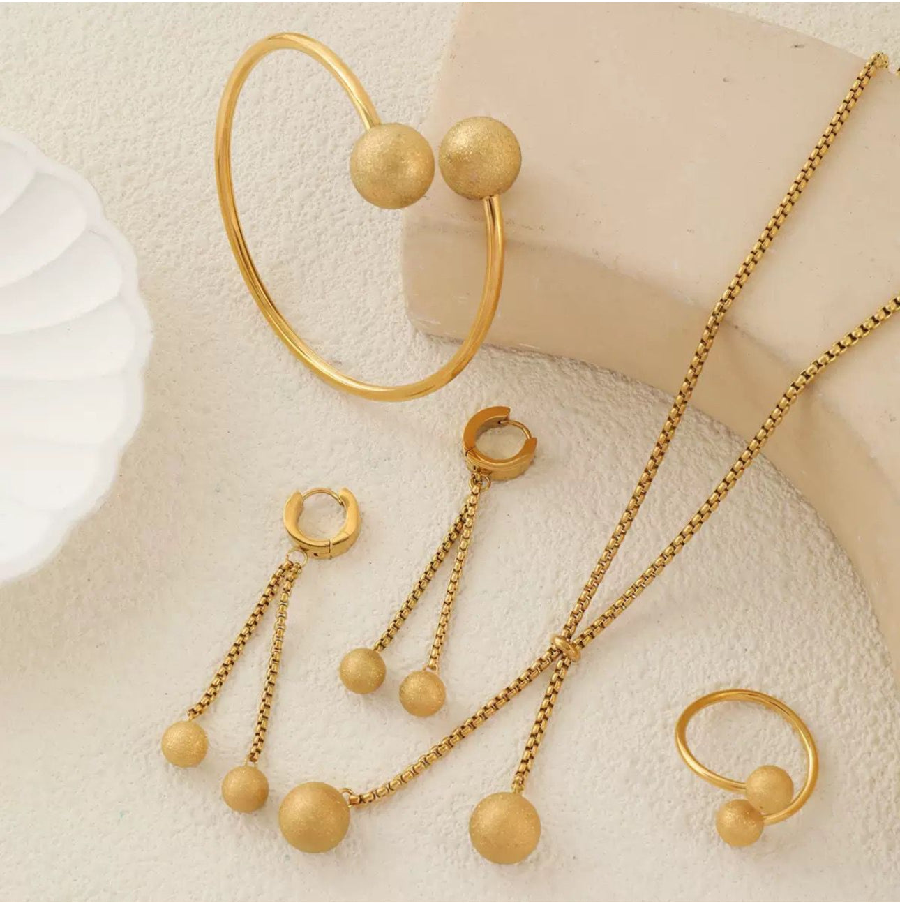 Gold Jewelry Set